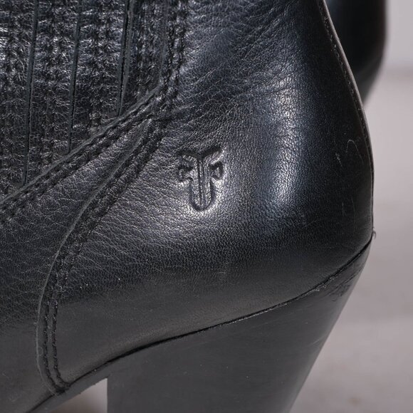 Frye Remy Chelsea Ankle Boots - 8 - Picture 2 of 7
